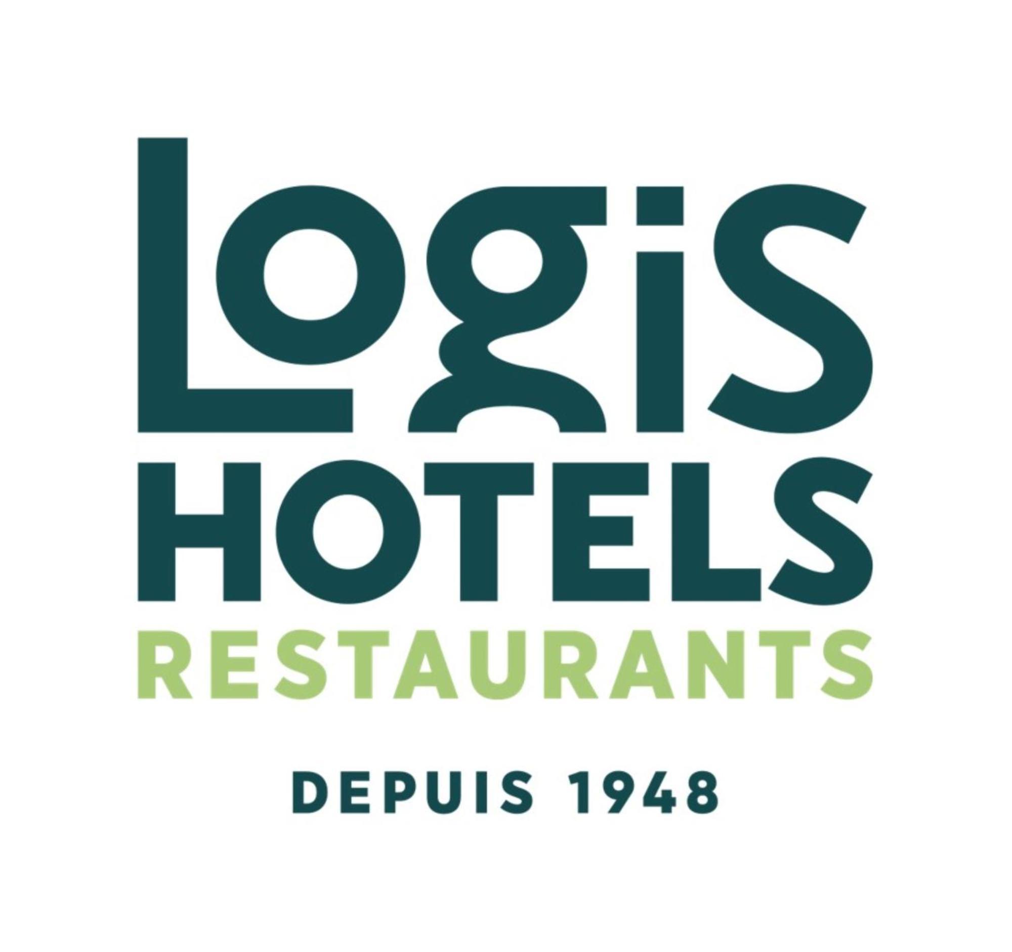 Hotel Des 3 Marches- Logis Hotel Restaurant เลอเวซิเนต์ ภายนอก รูปภาพ